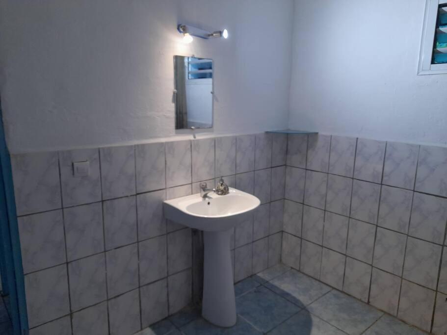 Ti Caze Meme Apartment Сен-Филип Екстериор снимка